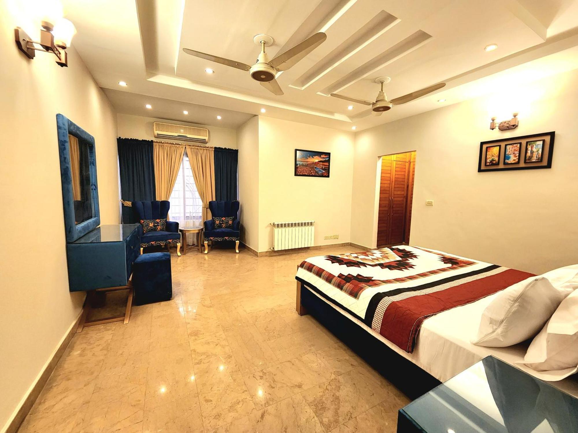 Luxurious Landing Apartments & Suites Bahria Town Rawalpindi Kamer foto