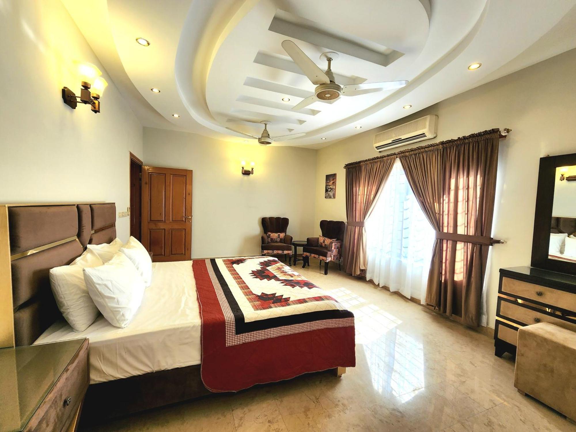 Luxurious Landing Apartments & Suites Bahria Town Rawalpindi Kamer foto