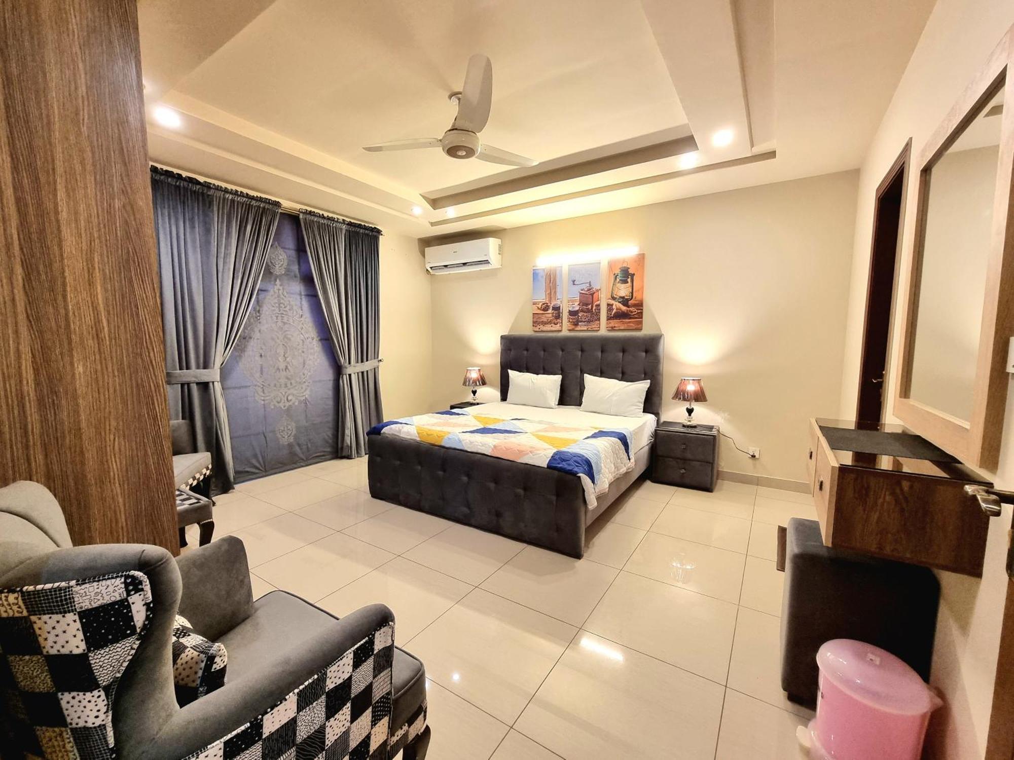 Luxurious Landing Apartments & Suites Bahria Town Rawalpindi Kamer foto